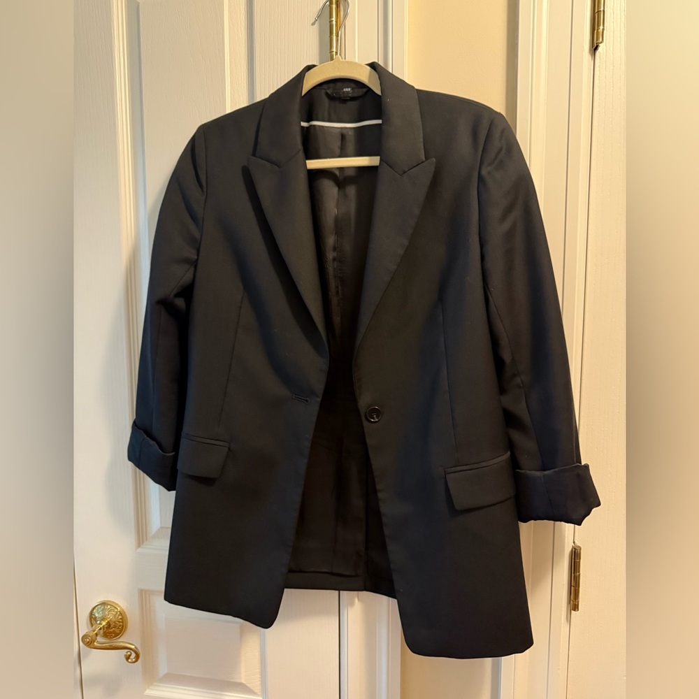 COS Regular Single-Breasted 100% Wool Blazer